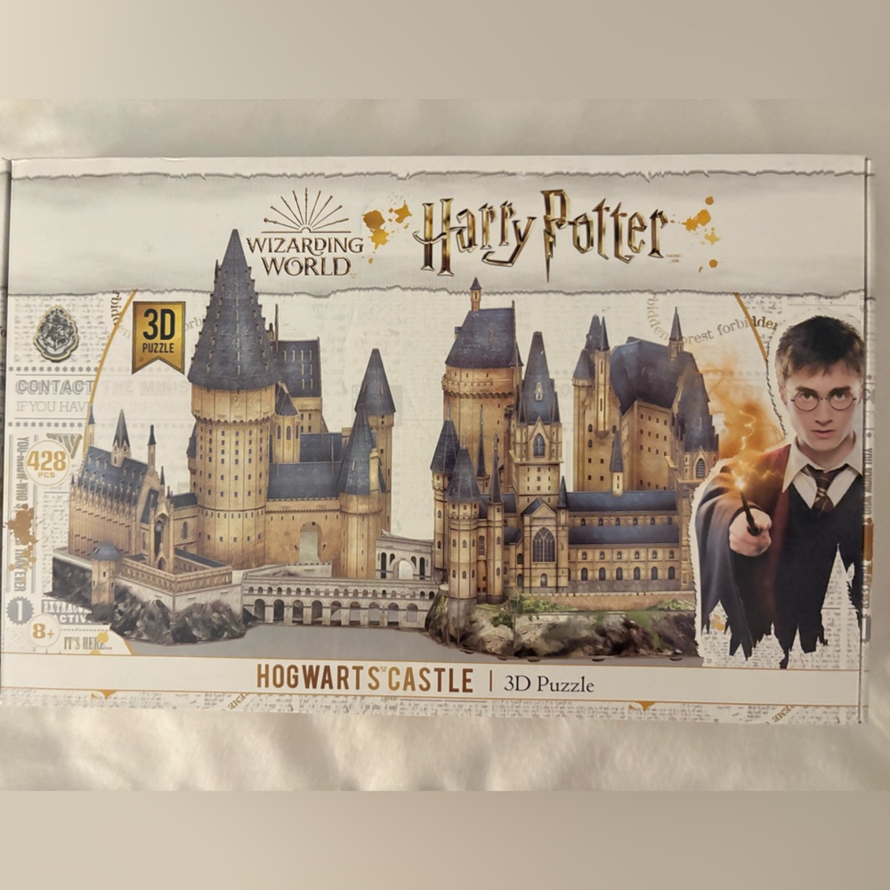 Unopened 3D Harry Potter Hogwarts Castle Puzzle